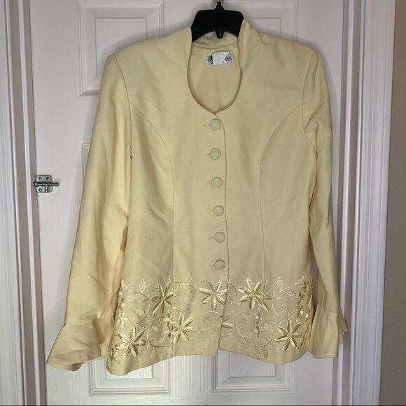 Vintage Yellow Blazer Gold Floral Design - Picture 1 of 9